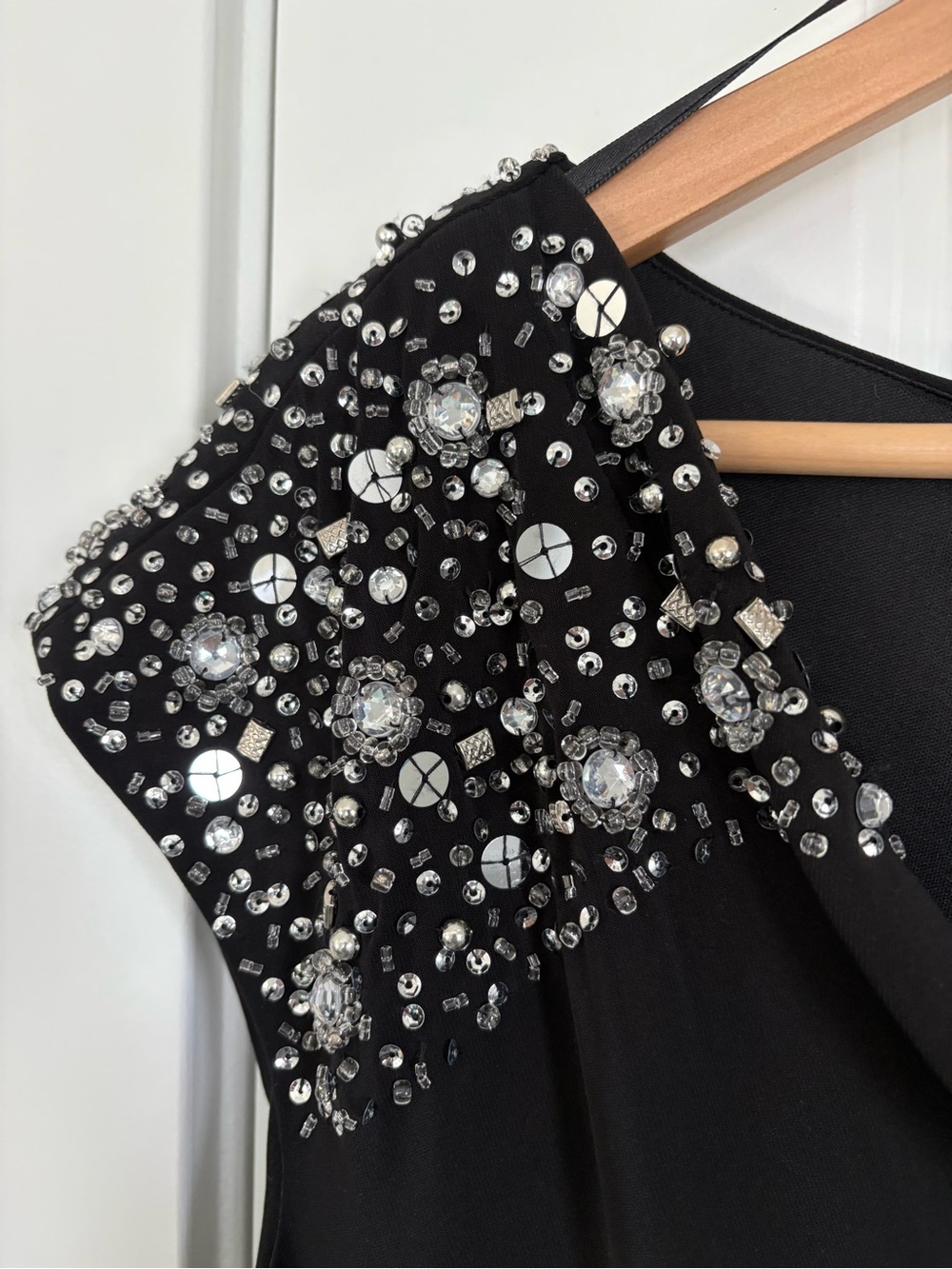 Black Evening/Cocktail Midi Dress with Beaded Cap Shoulders 20W - Picture 4 of 6